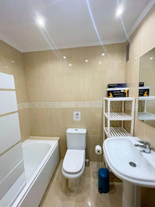 Modern Apartment In Malaga - Rosas Bagian luar foto