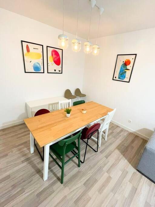 Modern Apartment In Malaga - Rosas Bagian luar foto
