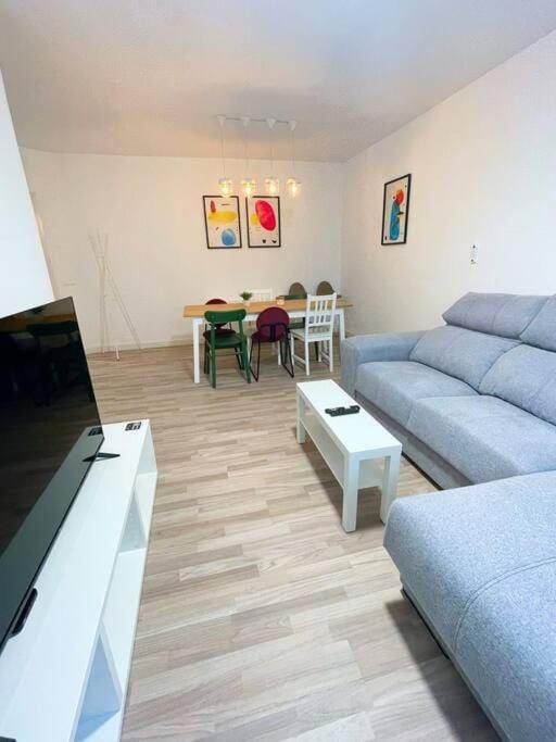 Modern Apartment In Malaga - Rosas Bagian luar foto