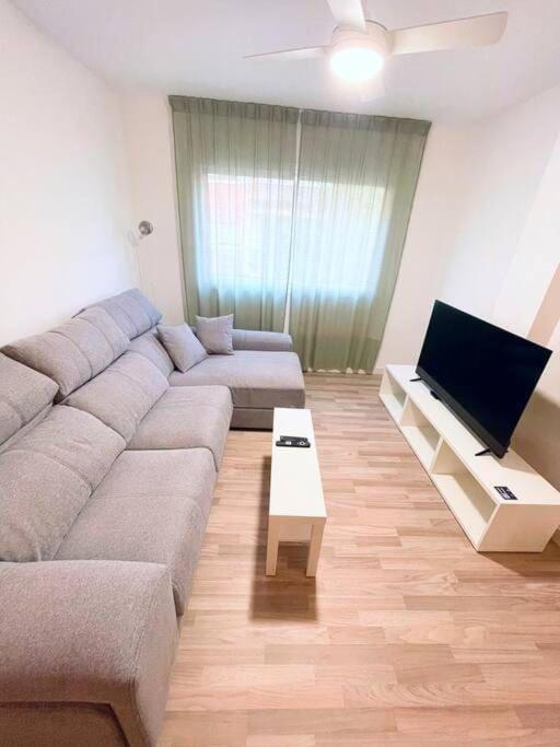 Modern Apartment In Malaga - Rosas Bagian luar foto